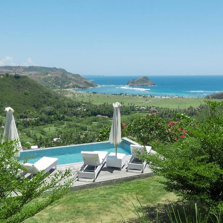 Villa Atas Pelangi Kuta  Экстерьер фото