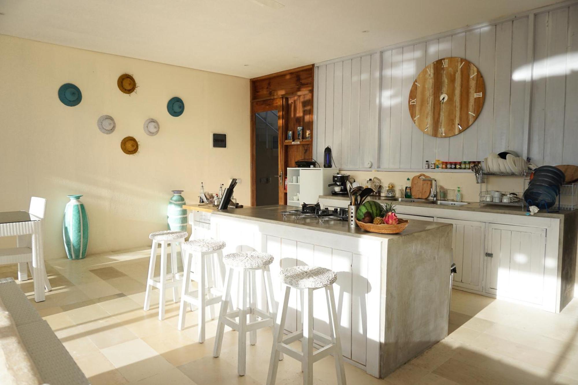 Villa Atas Pelangi Kuta  Экстерьер фото